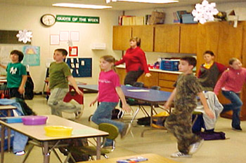 physicalActivitiesClassroom02